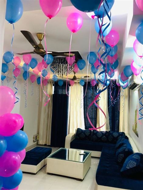 1 room decoration in delhi | balloon decoration in delhi